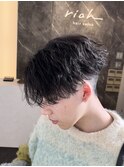 ツイストスパイラルパーマツーブロック刈り上げメンズマッシュ