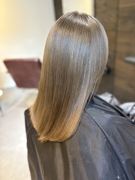 ロウ トウキョウ 八王子店(RAW TOKYO) ブリーチ カラー ダブルカラー グレージュ