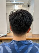 ファルベ(Farbe) ・スパイキーショートブルーブラックフェザーパーマサーフカール