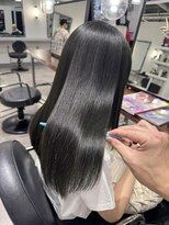 ホリー(HOLLY)&nbsp;透け感オリーブ×ストレート