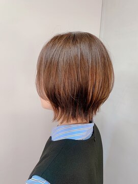 30代40代　前髪あり/セミマッシュウルフボブ 2512