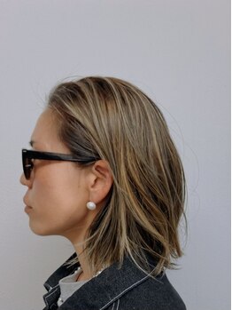 ミトラ 逗子(MITRA)の写真/《逗子駅徒歩3分》白髪を隠すだけじゃない、魅力を引き出すカラー提案◎ダメージレスで上品な美髪に[逗子]