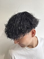 アンド グラフ(& Graph.)&nbsp;波巻きマッシュツーブロックメンズパーマ