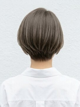 と和×美髪クリニック 巣鴨店 大人女性に。暗髪グレージュの時短ショートボブ