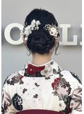 『卒業式袴スタイル×大人上品シニヨンヘア』