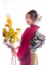 【写真映えメイク】プロの技術で華やかに♪スタジオ照明にも負けない、あなた史上最高の表情を演出