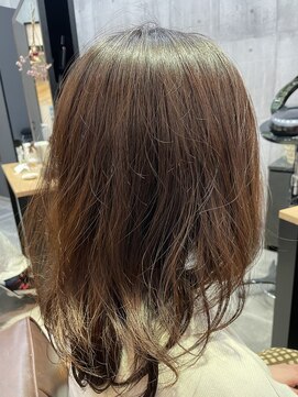 マム(ma'am) ミディアムパーマ