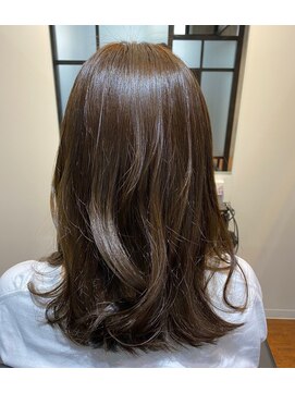 ナンバー 秋田店(N°) 大人かわいいエギョモリ ミルクティーブラウン ひし形シルエット