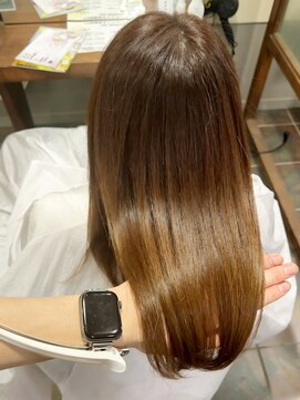 ハピネス クローバー 学園前店(Happiness CLOVER) 丸みショート/前髪/顔周りカット/透明感/20代30代40代50代