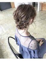 ニド(2do)&nbsp;結婚式お呼ばれシニオンアレンジ