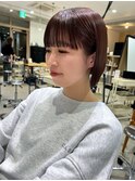 耳にかけても素敵な収まるボブ