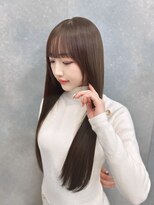 クム(kumu)&nbsp;【kumu】韓国風レイヤー/小顔おくれ毛/ぱっつん前髪/栄/名古屋