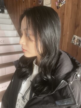 アヴァンス 天王寺店(AVANCE.) ブルーブラック×透明感