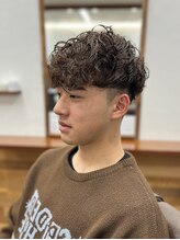 バーバー/眉毛/ヘッドスパ/メンズカット/メンズサロン/シェービング/フェード/スキンフェード/<理容室>    