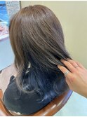 インナーカラー　ネイビー　ゆるふわロング