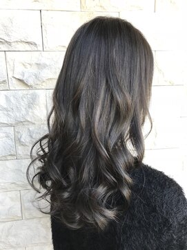 ブランシェ神領店 エメラルドグレーx３Ｄハイライト【ブランシェ神領店 林】