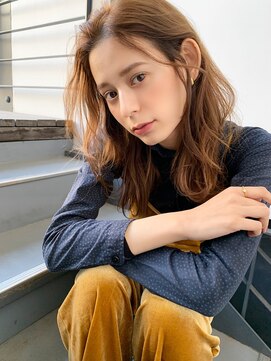 マリアバイアフロート(Maria by AFLOAT) 【山田】束感ラフウェーブクアンクピンクベージュ