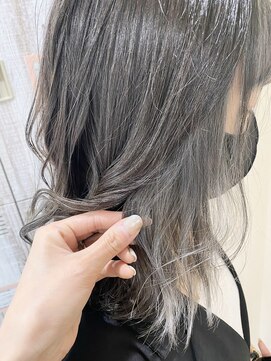 ソルト(Salt) アッシュグレー×グレー