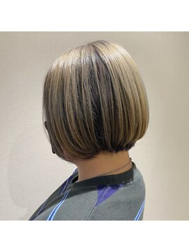 ファースト 泉中央店(first) ステップボーンカット/シルキーベージュ/20代30代40代