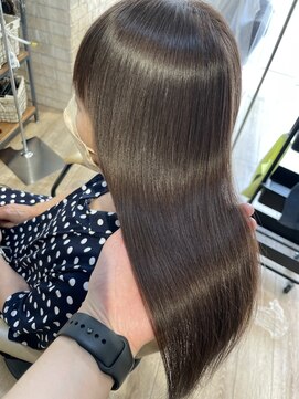 アミナ(AmiNA) エイジング毛、ダメージ専用縮毛矯正