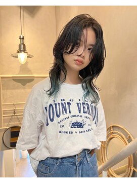 ジーナ(XENA) レイヤーロング×顔周りレイヤー×ウルフ