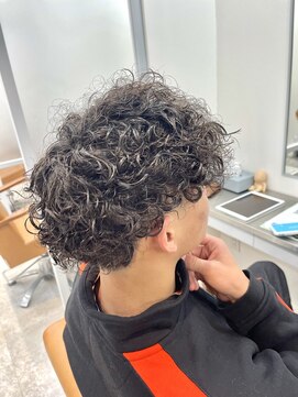 ロミーオム 本厚木(ROMMY. Homme) プードルパーマ　メンズカット刈り上げ