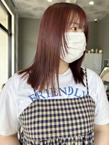 レド(LeDo)&nbsp;チェリーレッド×切りっぱなし×顔まわりカット【四日市】
