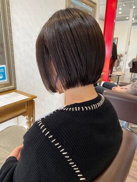 美容室 フォーリア Foglia 【Foglia】ぱつっとボブ ミニボブ くびれボブ