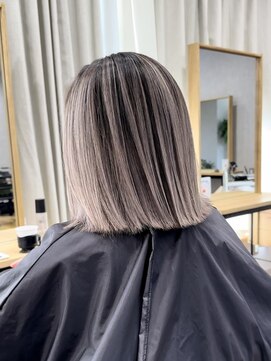 ジゼル 小倉(GiseL) 切りっぱなしボブ/シャドールーツ