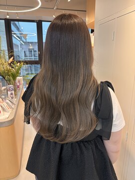 シダ(sida SAIIN) 20代30代グレーアッシュベージュ