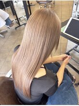 ミルクティーの艶、さらり。喜連瓜破の駅近サロンでアップデート