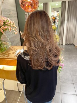 エイゾー(EIZO) ウルフレイヤー/ウルフカット/ ロングレイヤー/レイヤーカット