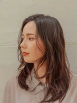 エンネ(enne)&nbsp;enne/ラフなセミロングスタイル/透明感カラー