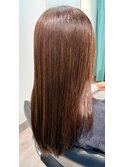 やわらかく深みのある秋冬グレージュ