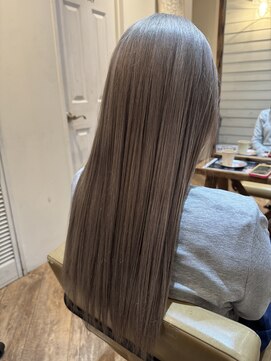 ロング×ブリーチ×ハイトーングレージュ