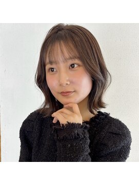 ブラウンベージュ×くびれボブ