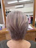 ヘアーズ サエミ ショートカットで暑さ対策♪