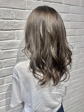 ヘア スパ ビューティー エールフォルム(HAIR SPA BEAUTY YELLFORME) ブリーチonカラー