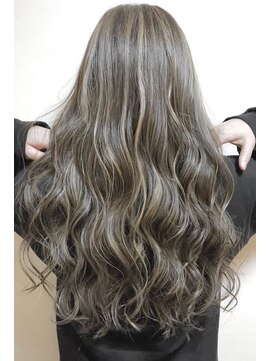 グルグル 新小岩店(GULGUL) レイヤーロング 外国人風 ハイライトとグレージュ 【佐藤】