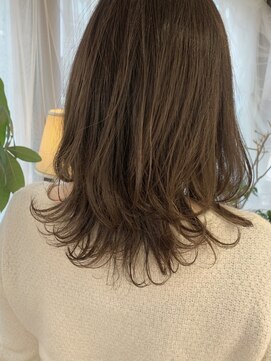 インビテーション(invitation) ふんわりレイヤースタイル