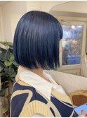 切りっぱなしネイビーブルーショートボブ30代40代梅ヶ丘下北沢