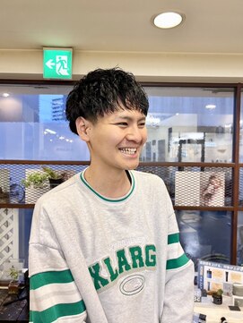 ヒカリス 東三国(HIKARIS) 笑顔溢れる/メンズショート/メンズニュアンスパーマ