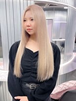 ジーナリア(Xena ria)&nbsp;《袴田》ペールベージュ/ハイトーン/ワンレングス