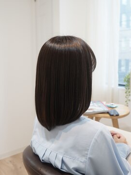 キキコウベ(kiki-kobe) 【３０代】イノアオイルカラー＋水素トリートメント