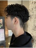 スペインカールフェザーパーマスパイキーショートブルーブラック