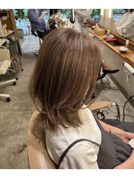 アンドビューティフル 恵比寿(andbeautiful) まろやかベージュカラーとくびれミディアムスタイル