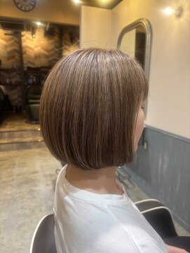 ヘアーサロン キー(Hair salon key) ミニボブ
