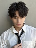 アリエッタ(aRietta) 上げてもおろしてもキマるシャドウパーマ/メンズセンターパート