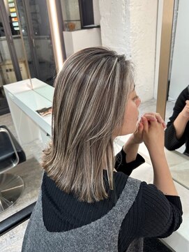 ブレンド 渋谷(BLend) ハイライトミディアムヘア暗めカラーオリーブグレー
