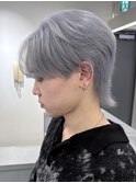 池袋メンズハイトーンカラーシルバーグレーセンターパート韓国風